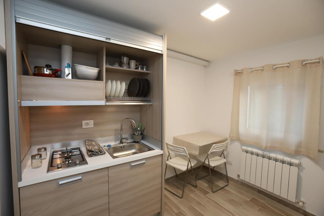Orchidea Rooms & Suites Чивитанова-Марке Экстерьер фото