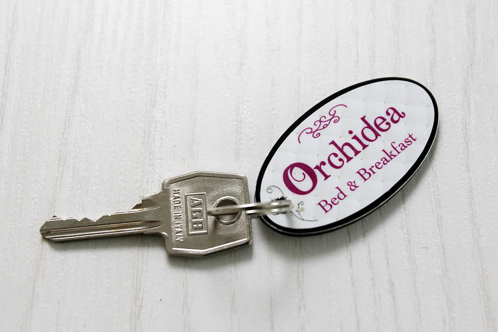 Orchidea Rooms & Suites Чивитанова-Марке Номер фото